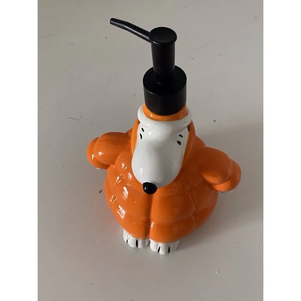 Peanuts Snoopy Soap‎ Lotion Dispenser Orange Quilted Puffer Puffy Jacket NEW